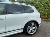 USED 2016 66 VOLKSWAGEN TOUAREG 3.0 TDI V6 BlueMotion Tech R-Line Plus Tiptronic 4WD Euro 6 (s/s) 5dr 2KEYS|PANROOF|TOW|PLUS