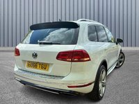 USED 2016 66 VOLKSWAGEN TOUAREG 3.0 TDI V6 BlueMotion Tech R-Line Plus Tiptronic 4WD Euro 6 (s/s) 5dr 2KEYS|PANROOF|TOW|PLUS