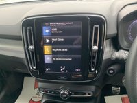 USED 2018 68 VOLVO XC40 2.0 D3 R-Design SUV 5dr Diesel Manual Euro 6 (s/s) (150 ps) 