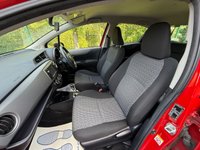 USED 2013 63 TOYOTA YARIS 1.33 Dual VVT-i TR Hatchback 5dr Petrol Multidrive S Euro 5 (101 ps) REAR CAMERA - GREAT HISTORY