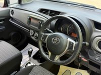 USED 2013 63 TOYOTA YARIS 1.33 Dual VVT-i TR Hatchback 5dr Petrol Multidrive S Euro 5 (101 ps) REAR CAMERA - GREAT HISTORY