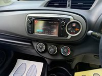 USED 2013 63 TOYOTA YARIS 1.33 Dual VVT-i TR Hatchback 5dr Petrol Multidrive S Euro 5 (101 ps) REAR CAMERA - GREAT HISTORY