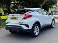 USED 2017 67 TOYOTA C-HR 1.8 VVT-h Icon SUV 5dr Petrol Hybrid CVT Euro 6 (s/s) (122 ps) 