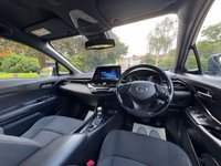 USED 2017 67 TOYOTA C-HR 1.8 VVT-h Icon SUV 5dr Petrol Hybrid CVT Euro 6 (s/s) (122 ps) 