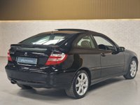 USED 2006 06 MERCEDES-BENZ C-CLASS 2.5 C230 SE Coupe 2dr Petrol 7G-Tronic (222 g/km, 204 bhp) VERY SPECIAL | 1 FORMER OWNER