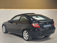 USED 2006 06 MERCEDES-BENZ C-CLASS 2.5 C230 SE Coupe 2dr Petrol 7G-Tronic (222 g/km, 204 bhp) VERY SPECIAL | 1 FORMER OWNER