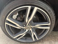 USED 2018 18 VOLVO V40 2.0 T2 R-Design Pro Hatchback 5dr Petrol Manual Euro 6 (s/s) (122 ps) NAV~BLUETOOTH~DAB~CRUISE~HEAT SEATS