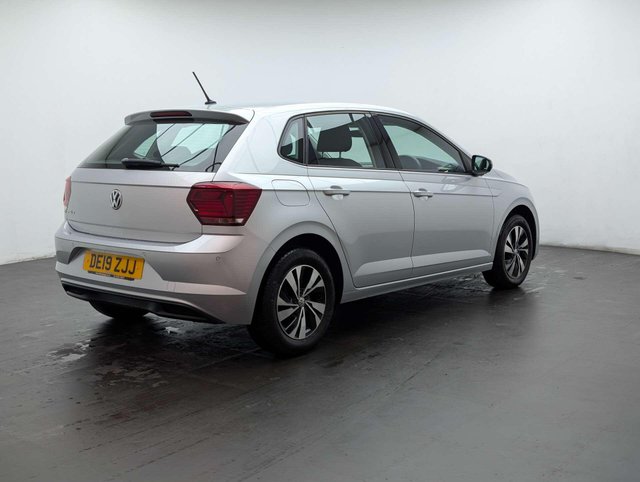USED 2019 19 VOLKSWAGEN POLO 1.0 Polo SE TSi 5dr CLICK+COLLECT / HOME DELIVERY