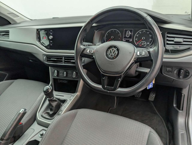 USED 2019 19 VOLKSWAGEN POLO 1.0 Polo SE TSi 5dr CLICK+COLLECT / HOME DELIVERY