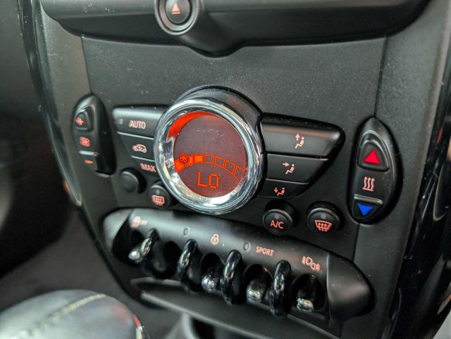 USED 2015 15 MINI COUNTRYMAN 1.6 Countryman Cooper Auto 5dr CLICK+COLLECT / HOME DELIVERY