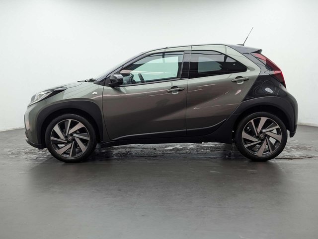 USED 2022 72 TOYOTA AYGO X 1.0 Aygo X Exclusive VVT-i 5dr CLICK+COLLECT / HOME DELIVERY