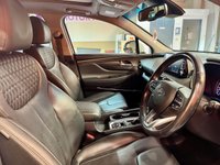 USED 2019 19 HYUNDAI SANTA FE 2.2 CRDi Premium SE SUV 5dr Diesel Auto 4WD Euro 6 (s/s) 7 Seat (200 ps) Pan Roof. 7 Seats. HUGE Spec.