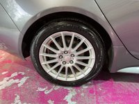 USED 2016 16 JAGUAR XE 2.0d R-Sport Saloon 4dr Diesel Manual Euro 6 (s/s) (163 ps) Over &pound;3000 Of Extras.