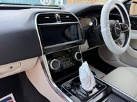 USED 2019 19 JAGUAR XE 2.0 P250i S Auto Euro 6 (s/s) 4dr *AUTOMATIC*ULTRA LOW MILEAGE*