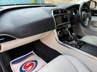 USED 2019 19 JAGUAR XE 2.0 P250i S Auto Euro 6 (s/s) 4dr *AUTOMATIC*ULTRA LOW MILEAGE*