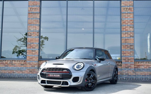 View our MINI Hatch 2.0 John Cooper Works Hatchback 3dr Petrol Steptronic Euro 6 (s/s) (231 ps)