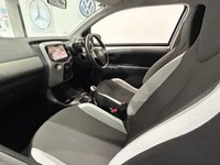 USED 2015 15 TOYOTA AYGO 1.0 VVT-i x-play Hatchback 3dr Petrol Manual Euro 5 Euro 5 (68 ps) **SALES NOW ON**