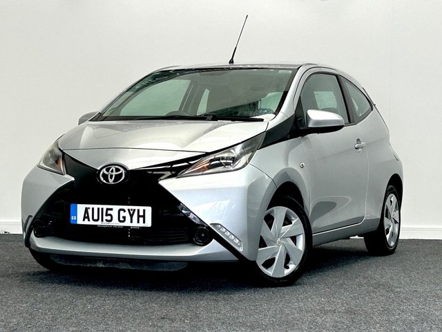 View our Toyota Aygo 1.0 VVT-i x-play Hatchback 3dr Petrol Manual Euro 5 Euro 5 (68 ps)