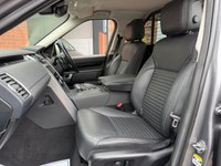 USED 2021 LAND ROVER DISCOVERY 3.0 D300 MHEV SE SUV 5dr Diesel Auto 4WD Euro 6 (s/s) (300 ps). OPTIONAL REAR SEAT UPGRADE  LOW MILES + EXCELLENT CONDITION