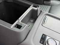 USED 2021 LAND ROVER DISCOVERY 3.0 D300 MHEV SE SUV 5dr Diesel Auto 4WD Euro 6 (s/s) (300 ps). OPTIONAL REAR SEAT UPGRADE  LOW MILES + EXCELLENT CONDITION