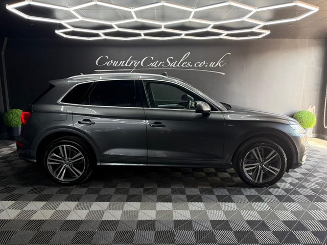 View our AUDI Q5