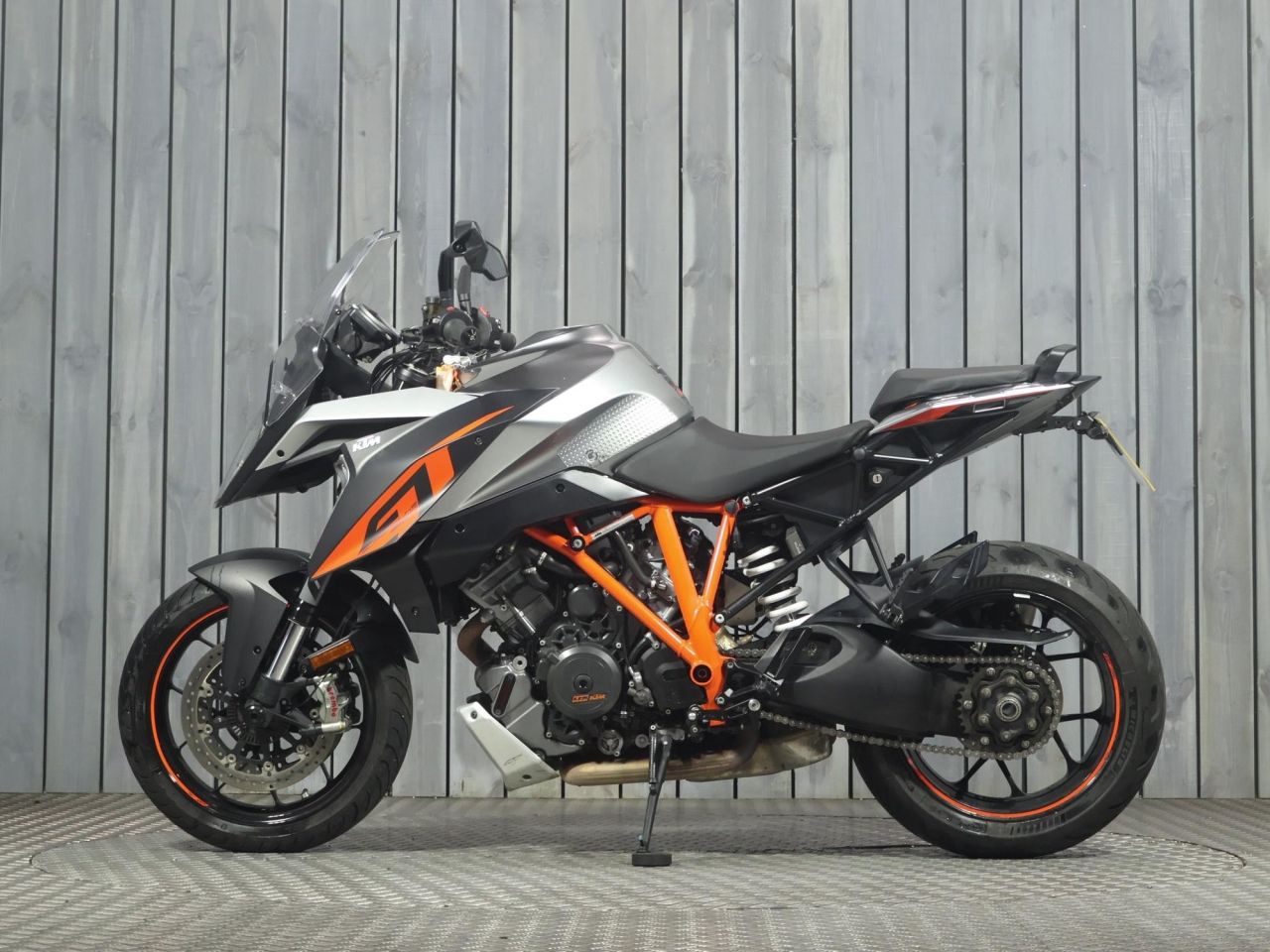 KTM 1290 Super Duke GT