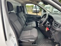 USED 2023 23 RENAULT TRAFIC 2.0 dCi Blue SL28 Business Panel Van 5dr Diesel Manual L1 H1 Euro 6 (s/s) (130 ps) 61000 MILES ONE OWNER FROM NEW.