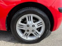 USED 2009 59 HYUNDAI I10 1.2 Comfort Hatchback 5dr Petrol Manual Euro 4 (77 bhp) IDEAL NEW DRIVER CAR + SERVICE HISTORY + FRESH SERVICE + NEW MOT + CHEAP AND ECO TO RUN + AVERAGE 56 MPG + &pound;35 ROAD TAX + INSURANCE GROUP 11 + SOLID RED COLOUR + SPEC INCLUDES ALLOY WHEELS, FRONT FOGLIGHTS, CLOTH INTERIOR, REMOTE LOCKING, ELECTRIC WINDOWS, A/C, CD/ RADIO/ AUX + 3 MONTHS WARRANTY + 12 MONTHS AA BREAKDOWN COVER INCLUDED