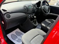 USED 2009 59 HYUNDAI I10 1.2 Comfort Hatchback 5dr Petrol Manual Euro 4 (77 bhp) IDEAL NEW DRIVER CAR + SERVICE HISTORY + FRESH SERVICE + NEW MOT + CHEAP AND ECO TO RUN + AVERAGE 56 MPG + &pound;35 ROAD TAX + INSURANCE GROUP 11 + SOLID RED COLOUR + SPEC INCLUDES ALLOY WHEELS, FRONT FOGLIGHTS, CLOTH INTERIOR, REMOTE LOCKING, ELECTRIC WINDOWS, A/C, CD/ RADIO/ AUX + 3 MONTHS WARRANTY + 12 MONTHS AA BREAKDOWN COVER INCLUDED