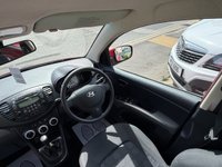 USED 2009 59 HYUNDAI I10 1.2 Comfort Hatchback 5dr Petrol Manual Euro 4 (77 bhp) IDEAL NEW DRIVER CAR + SERVICE HISTORY + FRESH SERVICE + NEW MOT + CHEAP AND ECO TO RUN + AVERAGE 56 MPG + &pound;35 ROAD TAX + INSURANCE GROUP 11 + SOLID RED COLOUR + SPEC INCLUDES ALLOY WHEELS, FRONT FOGLIGHTS, CLOTH INTERIOR, REMOTE LOCKING, ELECTRIC WINDOWS, A/C, CD/ RADIO/ AUX + 3 MONTHS WARRANTY + 12 MONTHS AA BREAKDOWN COVER INCLUDED