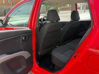 USED 2009 59 HYUNDAI I10 1.2 Comfort Hatchback 5dr Petrol Manual Euro 4 (77 bhp) IDEAL NEW DRIVER CAR + SERVICE HISTORY + FRESH SERVICE + NEW MOT + CHEAP AND ECO TO RUN + AVERAGE 56 MPG + &pound;35 ROAD TAX + INSURANCE GROUP 11 + SOLID RED COLOUR + SPEC INCLUDES ALLOY WHEELS, FRONT FOGLIGHTS, CLOTH INTERIOR, REMOTE LOCKING, ELECTRIC WINDOWS, A/C, CD/ RADIO/ AUX + 3 MONTHS WARRANTY + 12 MONTHS AA BREAKDOWN COVER INCLUDED