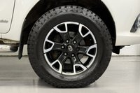 USED 2017 N TOYOTA HI-LUX 2.4 D-4D Invincible X Pickup Double Cab 4dr Diesel Manual 4WD Euro 6 (TSS, 3.5t) (150 ps) NAV, CAMERA, HTD SEATS, PLUS VAT
