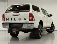 USED 2017 N TOYOTA HI-LUX 2.4 D-4D Invincible X Pickup Double Cab 4dr Diesel Manual 4WD Euro 6 (TSS, 3.5t) (150 ps) NAV, CAMERA, HTD SEATS, PLUS VAT
