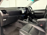 USED 2017 N TOYOTA HI-LUX 2.4 D-4D Invincible X Pickup Double Cab 4dr Diesel Manual 4WD Euro 6 (TSS, 3.5t) (150 ps) NAV, CAMERA, HTD SEATS, PLUS VAT