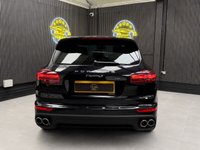 USED 2017 Y PORSCHE CAYENNE 4.2 TD V8 S Platinum Edition SUV 5dr Diesel TiptronicS 4WD Euro 6 (s/s) (385 ps) DELIVERY AVAIABLE