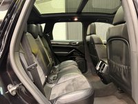 USED 2017 Y PORSCHE CAYENNE 4.2 TD V8 S Platinum Edition SUV 5dr Diesel TiptronicS 4WD Euro 6 (s/s) (385 ps) DELIVERY AVAIABLE