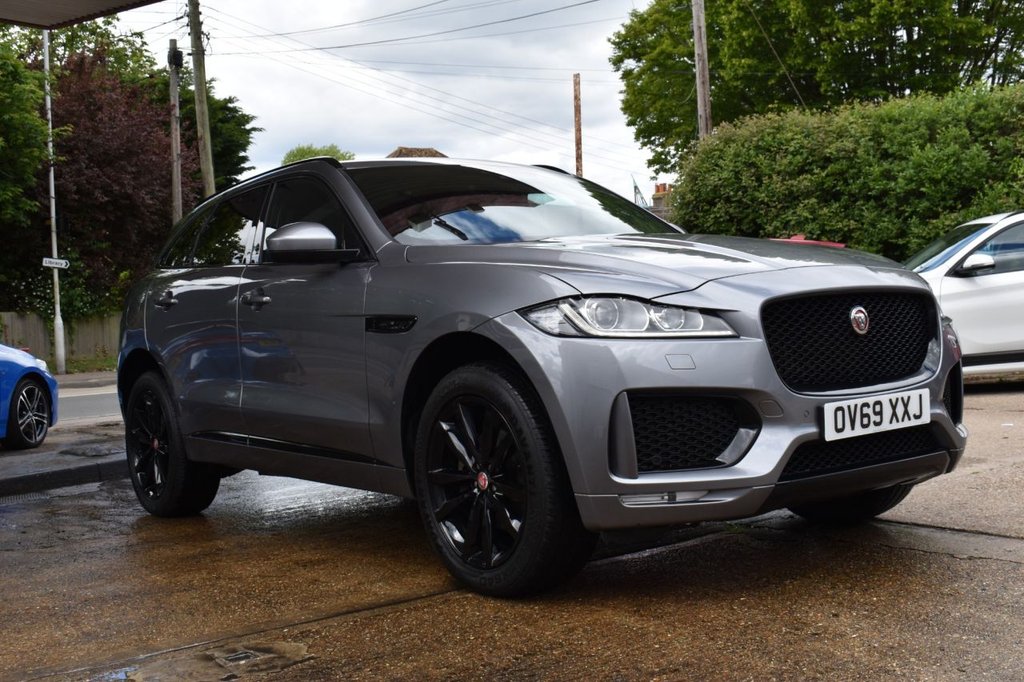 Jaguar F-Pace
