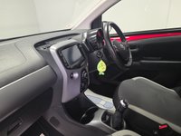 USED 2020 70 TOYOTA AYGO 1.0 VVT-i x-play Hatchback 5dr Petrol Manual Euro 6 (Safety Sense) (71 ps) 