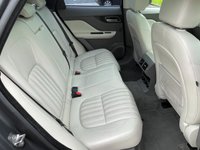 USED 2018 67 JAGUAR F-PACE 2.0 D180 Portfolio SUV 5dr Diesel Auto AWD Euro 6 (s/s) (180 ps) 2 KEYS  + FULL SERVICE HISTORY