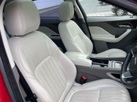 USED 2018 67 JAGUAR F-PACE 2.0 D180 Portfolio SUV 5dr Diesel Auto AWD Euro 6 (s/s) (180 ps) 2 KEYS  + FULL SERVICE HISTORY