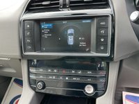 USED 2018 67 JAGUAR F-PACE 2.0 D180 Portfolio SUV 5dr Diesel Auto AWD Euro 6 (s/s) (180 ps) 2 KEYS  + FULL SERVICE HISTORY
