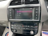USED 2018 67 JAGUAR F-PACE 2.0 D180 Portfolio SUV 5dr Diesel Auto AWD Euro 6 (s/s) (180 ps) 2 KEYS  + FULL SERVICE HISTORY