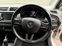 USED 2015 15 SKODA FABIA 1.2 TSI SE L Estate 5dr Petrol DSG Euro 6 (s/s) (110 ps) Rear Park Pilot