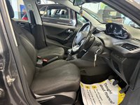 USED 2019 19 PEUGEOT 208 1.2 PureTech Tech Edition Hatchback 5dr Petrol Manual Euro 6 (s/s) (82 ps) *** PANORAMIC ROOF, BLUETOOTH, SAT NAV, TOUCH SCREEN, CRUISE CONTROL ***