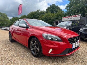 2015 VOLVO V40