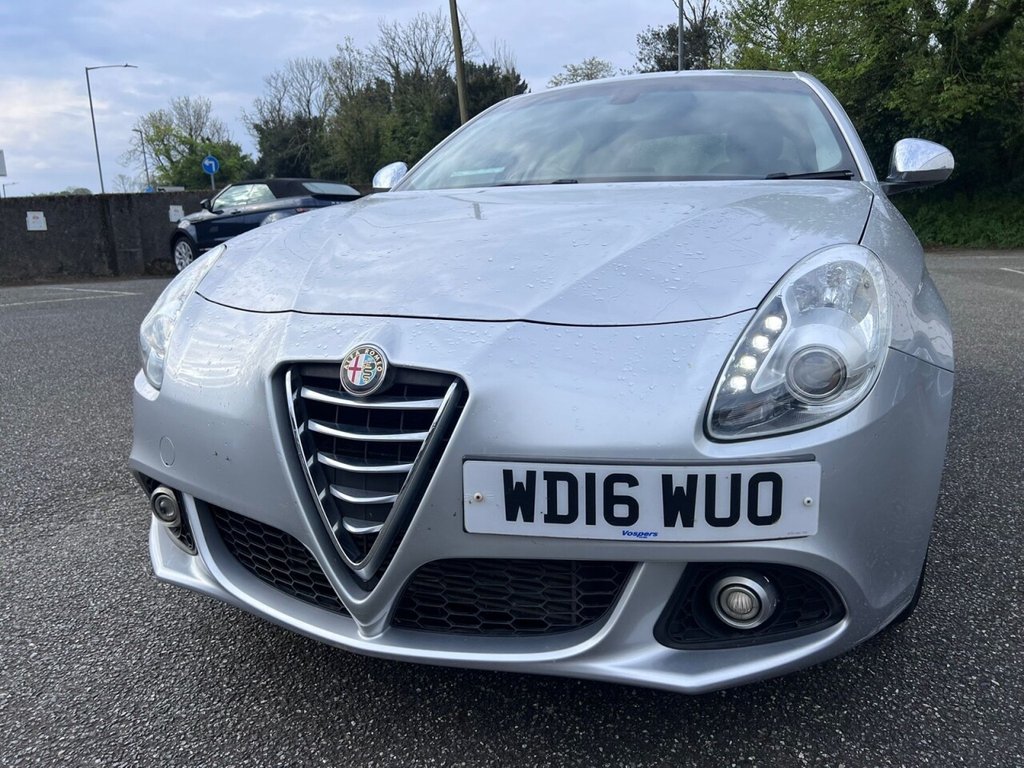 USED 2016 16 ALFA ROMEO GIULIETTA 2.0 JTDM-2 Distinctive Hatchback 5dr Diesel Manual Euro 6 (s/s) (150 bhp) &pound;ZERO DEPOSIT FINANCE
