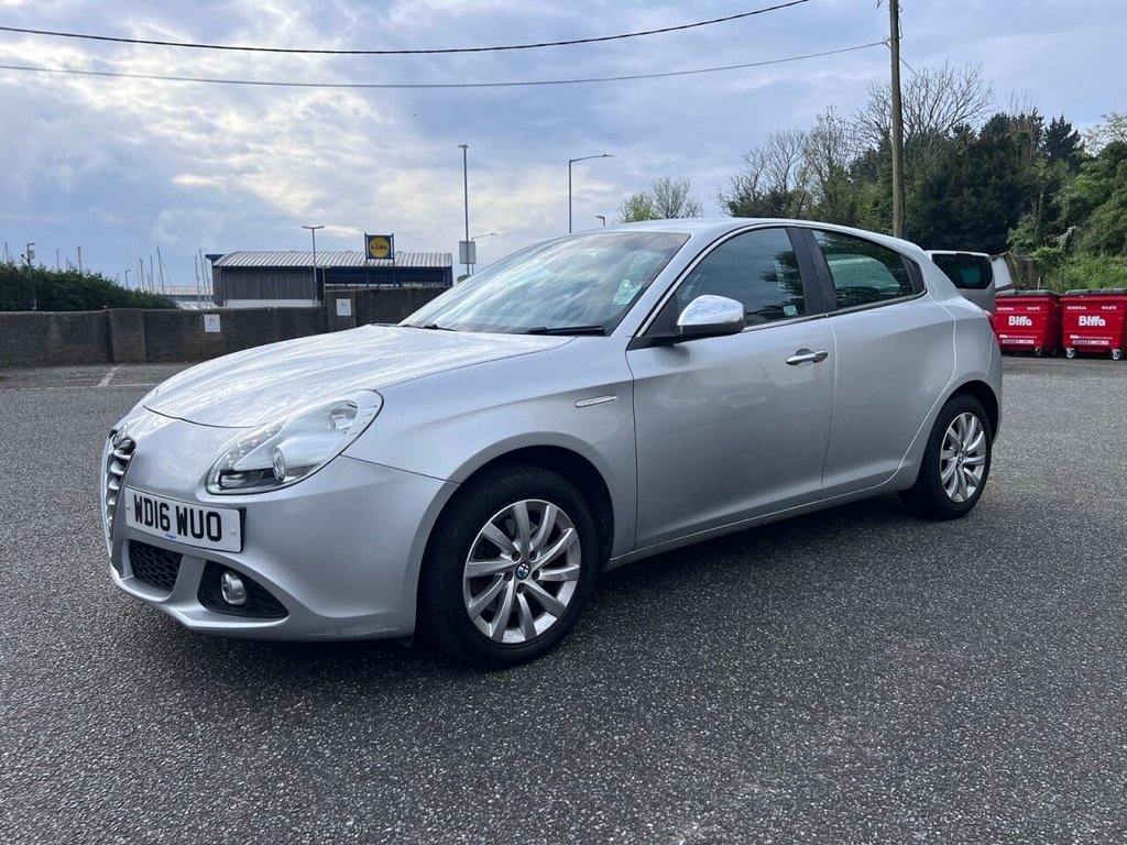 USED 2016 16 ALFA ROMEO GIULIETTA 2.0 JTDM-2 Distinctive Hatchback 5dr Diesel Manual Euro 6 (s/s) (150 bhp) &pound;ZERO DEPOSIT FINANCE