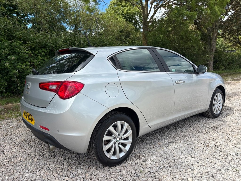 USED 2016 16 ALFA ROMEO GIULIETTA 2.0 JTDM-2 Distinctive Hatchback 5dr Diesel Manual Euro 6 (s/s) (150 bhp) &pound;ZERO DEPOSIT FINANCE