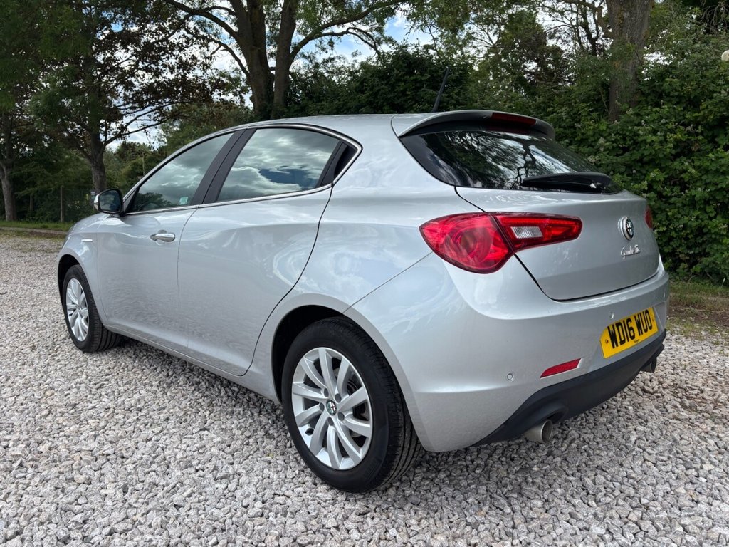USED 2016 16 ALFA ROMEO GIULIETTA 2.0 JTDM-2 Distinctive Hatchback 5dr Diesel Manual Euro 6 (s/s) (150 bhp) &pound;ZERO DEPOSIT FINANCE