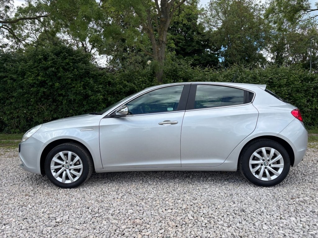 USED 2016 16 ALFA ROMEO GIULIETTA 2.0 JTDM-2 Distinctive Hatchback 5dr Diesel Manual Euro 6 (s/s) (150 bhp) &pound;ZERO DEPOSIT FINANCE